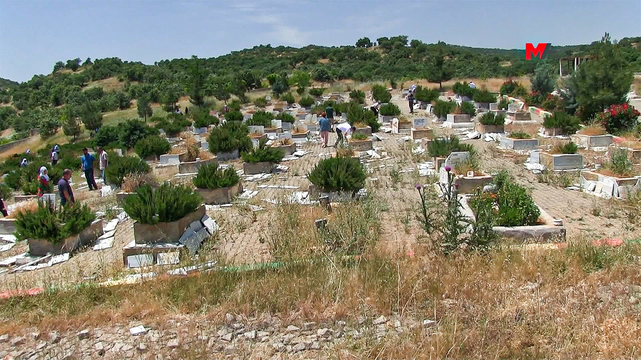 Families of HPG guerrillas treated inhumanely as they bury their dead