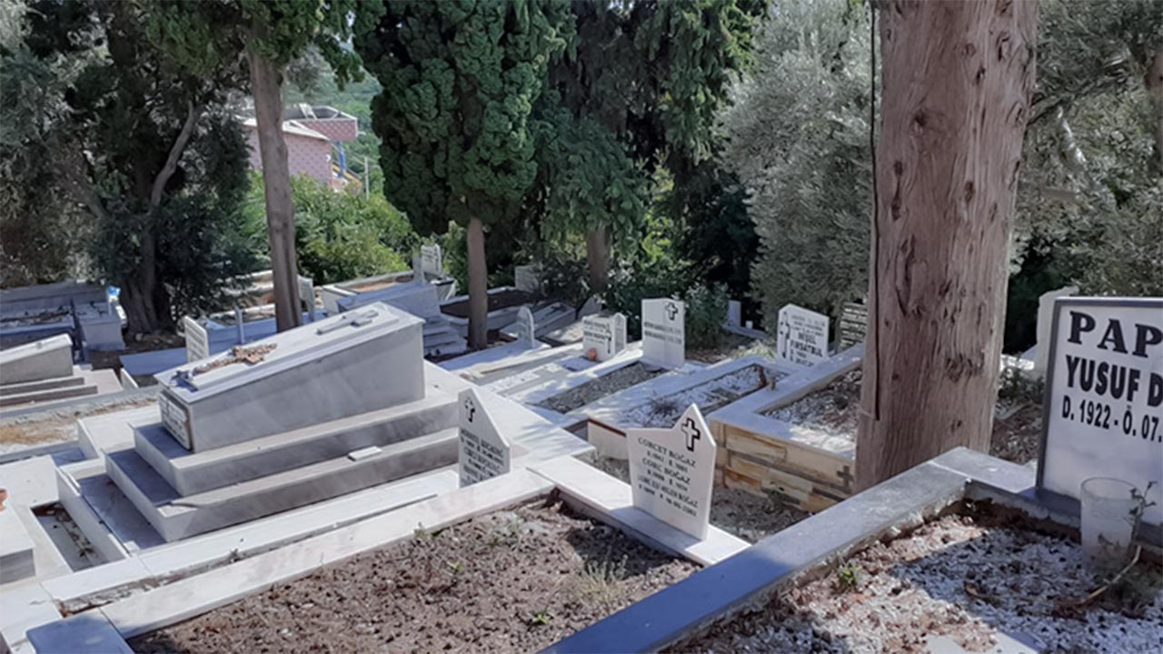 Christian cemetery space in Hatay recategorised as a ‘green field’ site