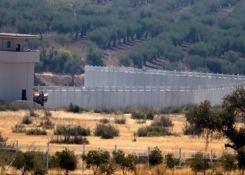 Four refugees killed in mineblast along the Syria-Turkey border