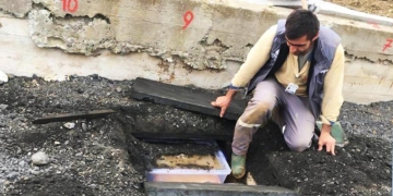 Families await the displaced remains of fallen PKK members