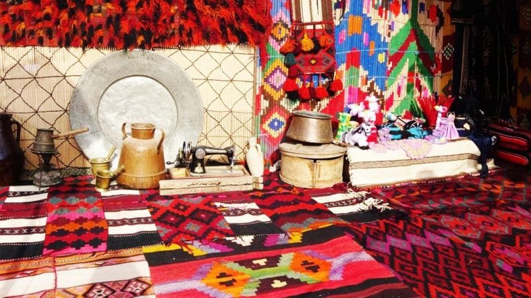 First Women’s Folklore Festival takes place in Raqqa