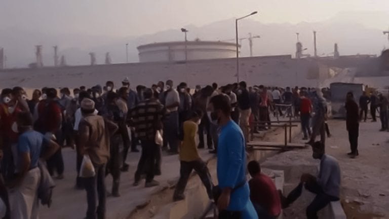 Coronavirus and economic decline lead to strikes in Iran and Rojhilat