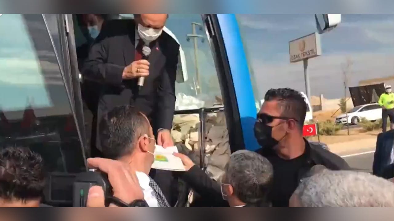 Erdoğan’s ‘tea for joy’ comment sparks anger among political rivals