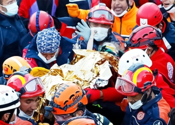 İzmir earthquake: 3-year-old toddler rescued after 65 hours