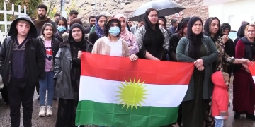 Residents of Qandil stage protest against the KDP