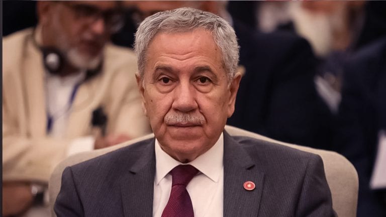 The chain of events leading to Bülent Arınç’s resignation in Turkey