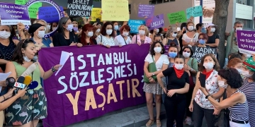 Femicide in Turkey: 300 women murdered in 2020