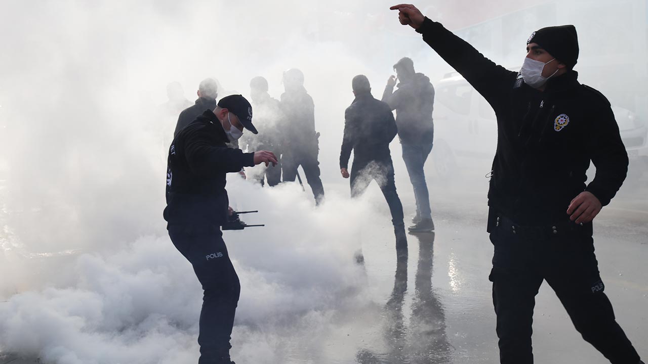 AKP has created and developed a new Kurdish issue that it needs to feed to survive