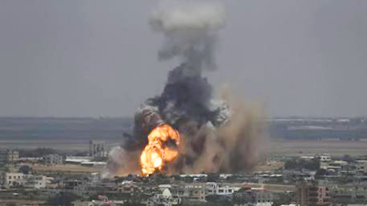 Israel launches air strikes targeting Hamas