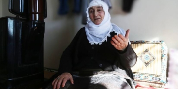 Kurdish child bride reflects on the hopeful sound of Radio Yerevan