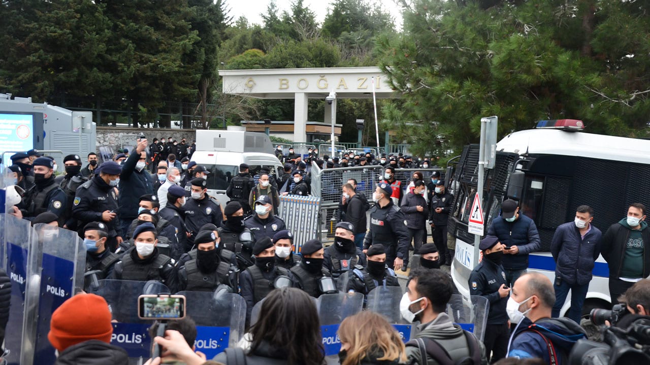 159 Students detained in Turkey protesting against Erdoğan appointed rector