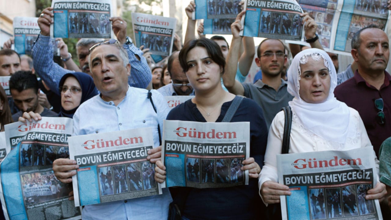 Özgür Gündem case: Court decides prison sentences