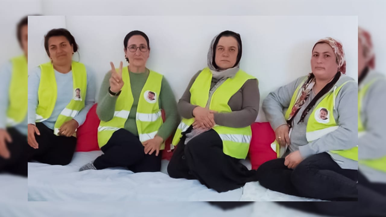 Hunger Strikers in Lavrio Camp protest against Abdullah Öcalan’s isolation