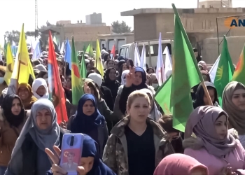 Women in North and East Syria take to the streets for 8 March