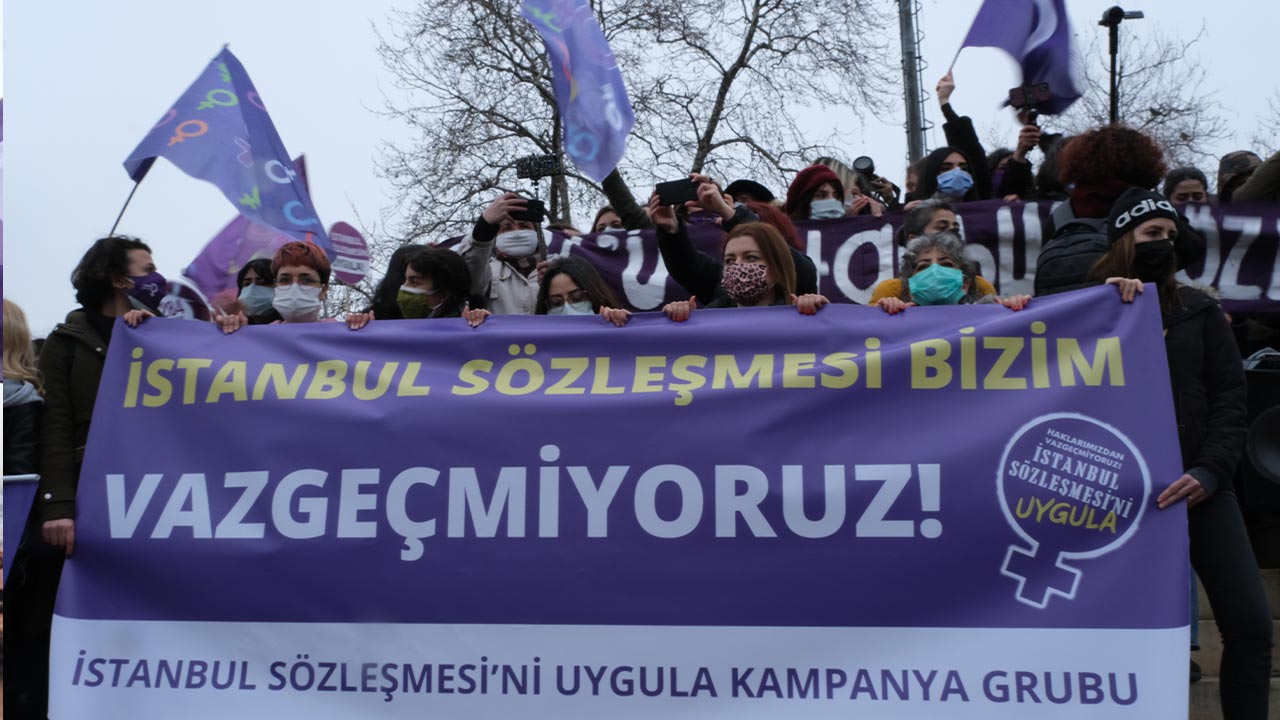 Women in Turkey take to the streets to defend Istanbul Convention