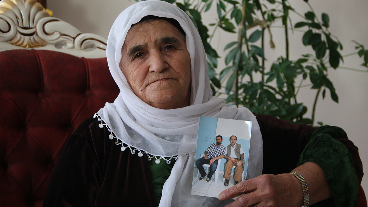 Safiye Geylani: Release my two severely ill sons from prison in Turkey