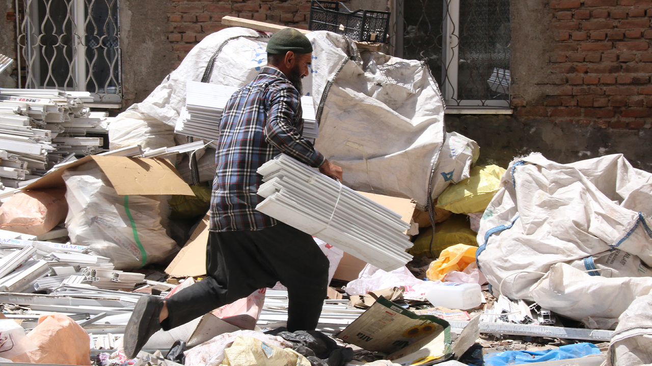 Criminalisation, forced migration of Kurds and cheap labour in Turkey: Hasan Opçin’s life story