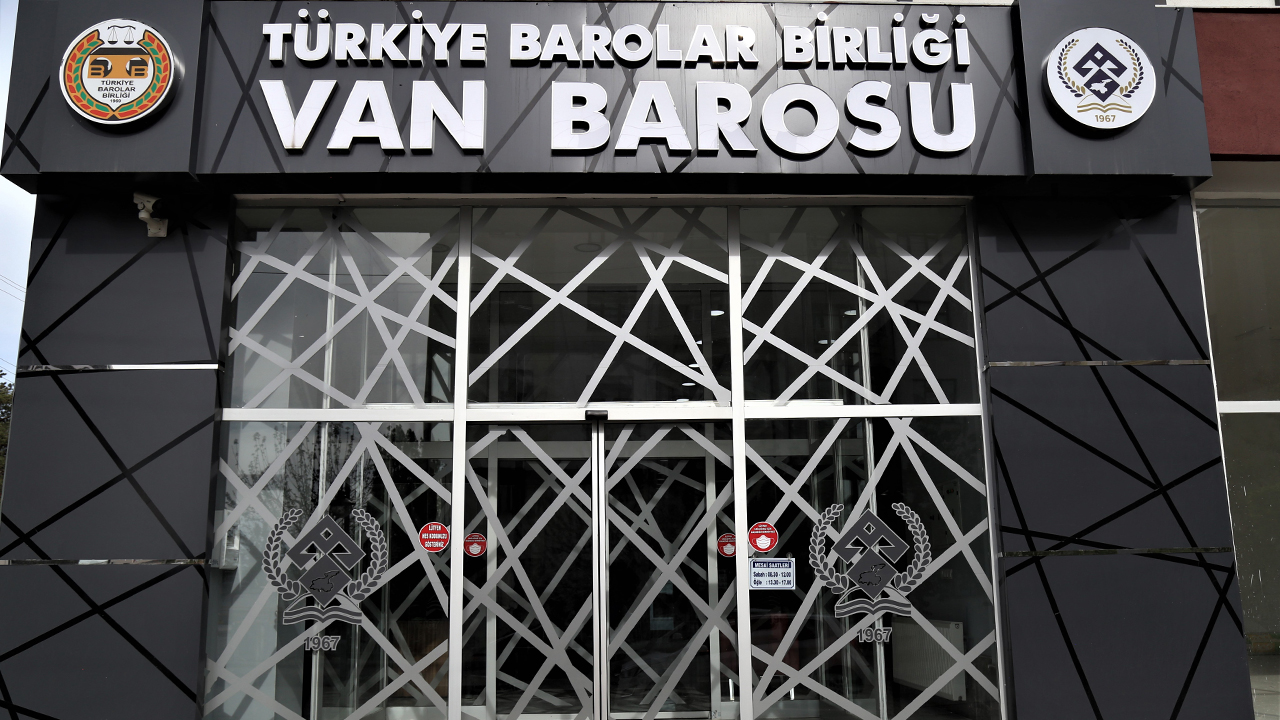 Kurdish Language Commission to teach Kurdish to lawyers in Turkey