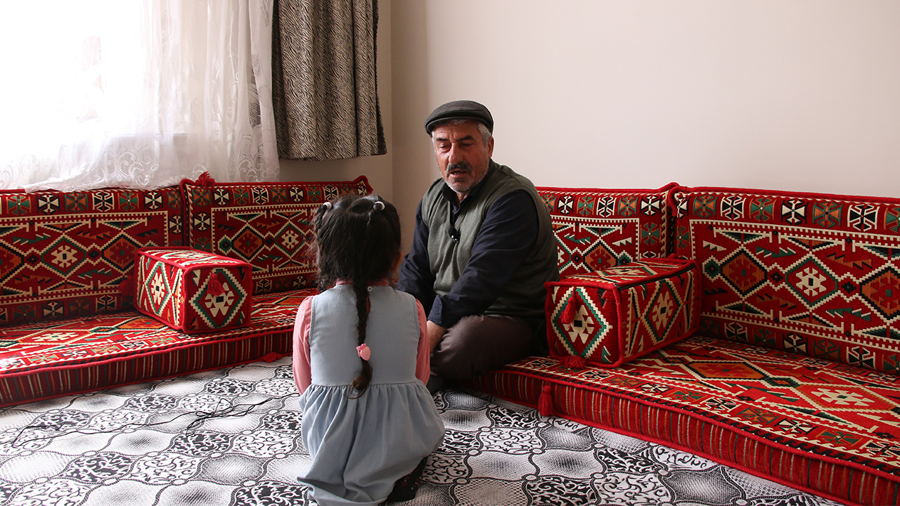 Raising grandchildren with fairy tales in Kurdish