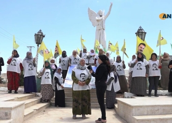 North and East Syria: Mothers of Kurdish fighters share messages of support