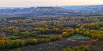 Turkey: Farmers from the historic Hevsel Gardens in Diyarbakir face financial hardship