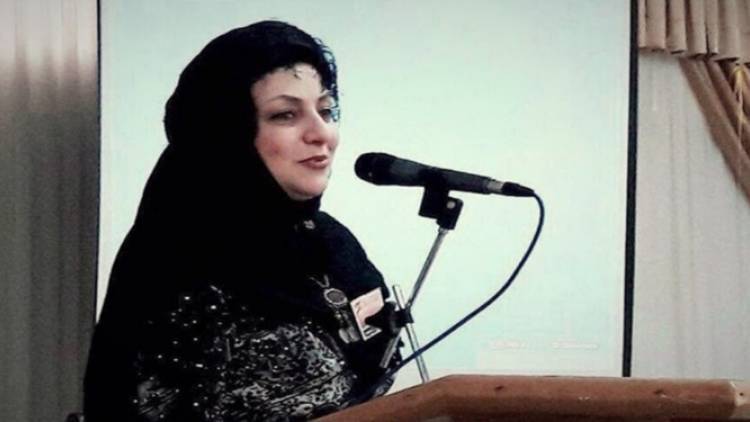 Iran: Kurdish author Mujgan Kawsi begins hunger strike in prison