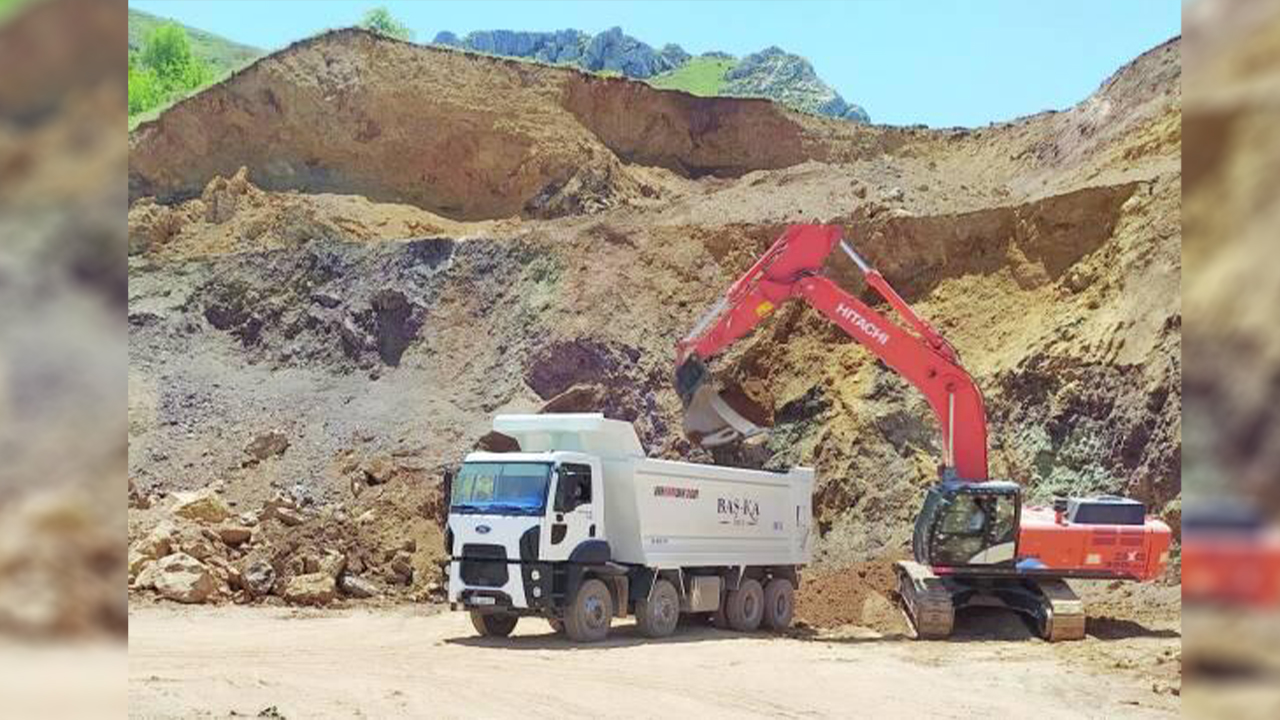Quarry license issued by AKP council opposite historical Akdamar Island