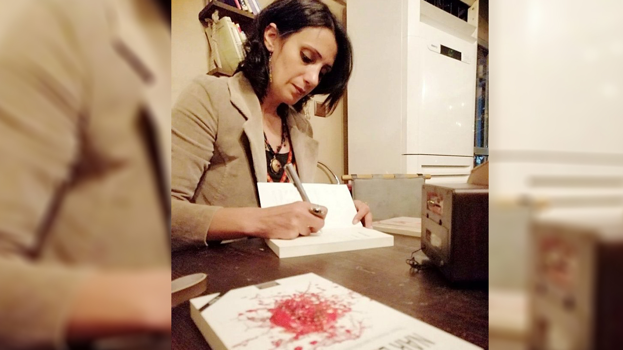 Kurdish writer Meral Şimşek strip searched and assaulted by Greek police