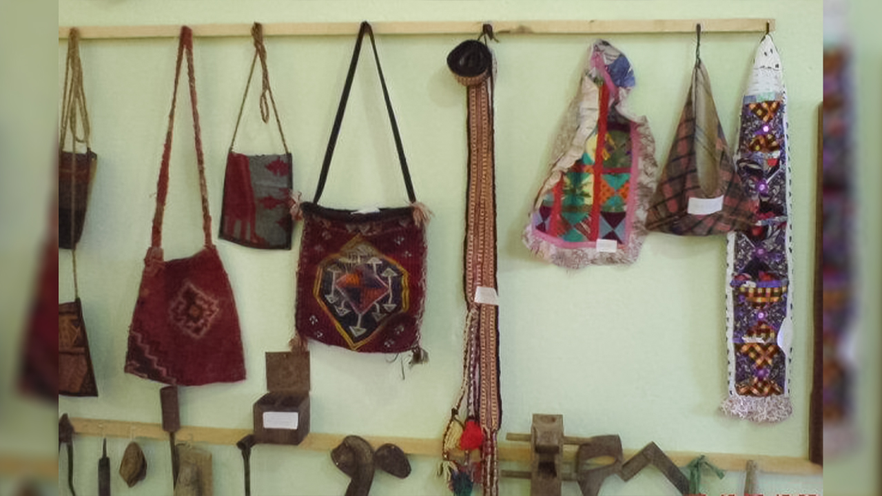 Three museums in Turkey stage exhibitions featuring the cultural history of the Tahtacı Alevis