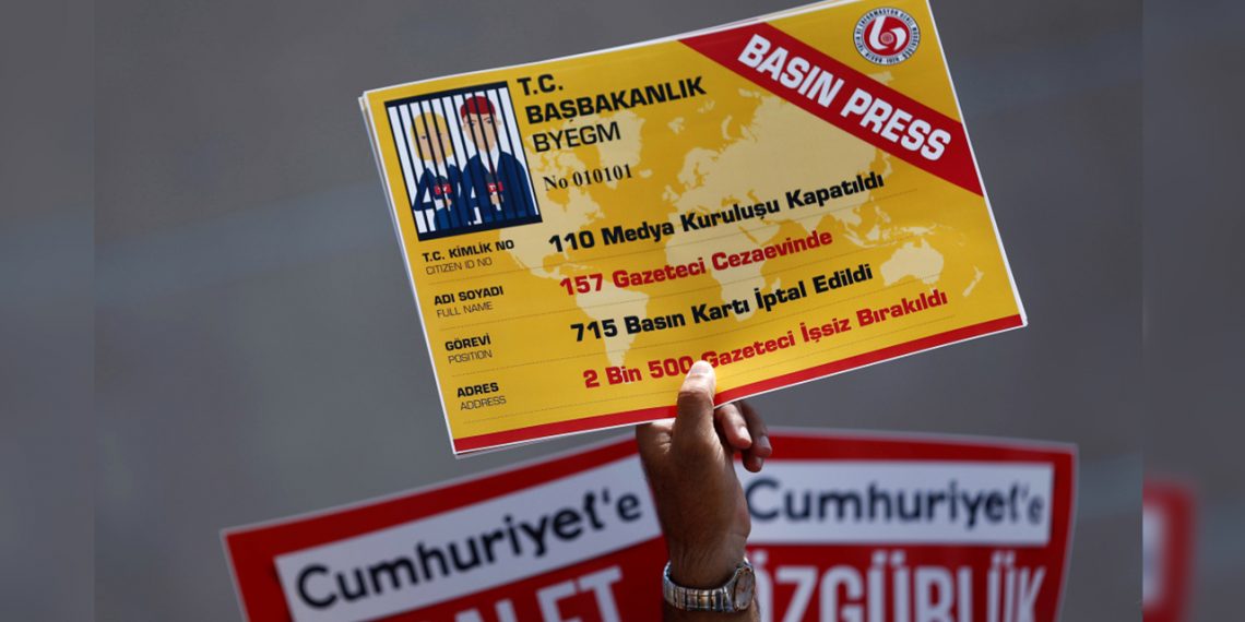 CPJ urges Turkish authorities to remove all hints of partisanship within the press card process