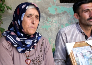 Relatives of killed fighters in Afrin react against the desecration of graveyard