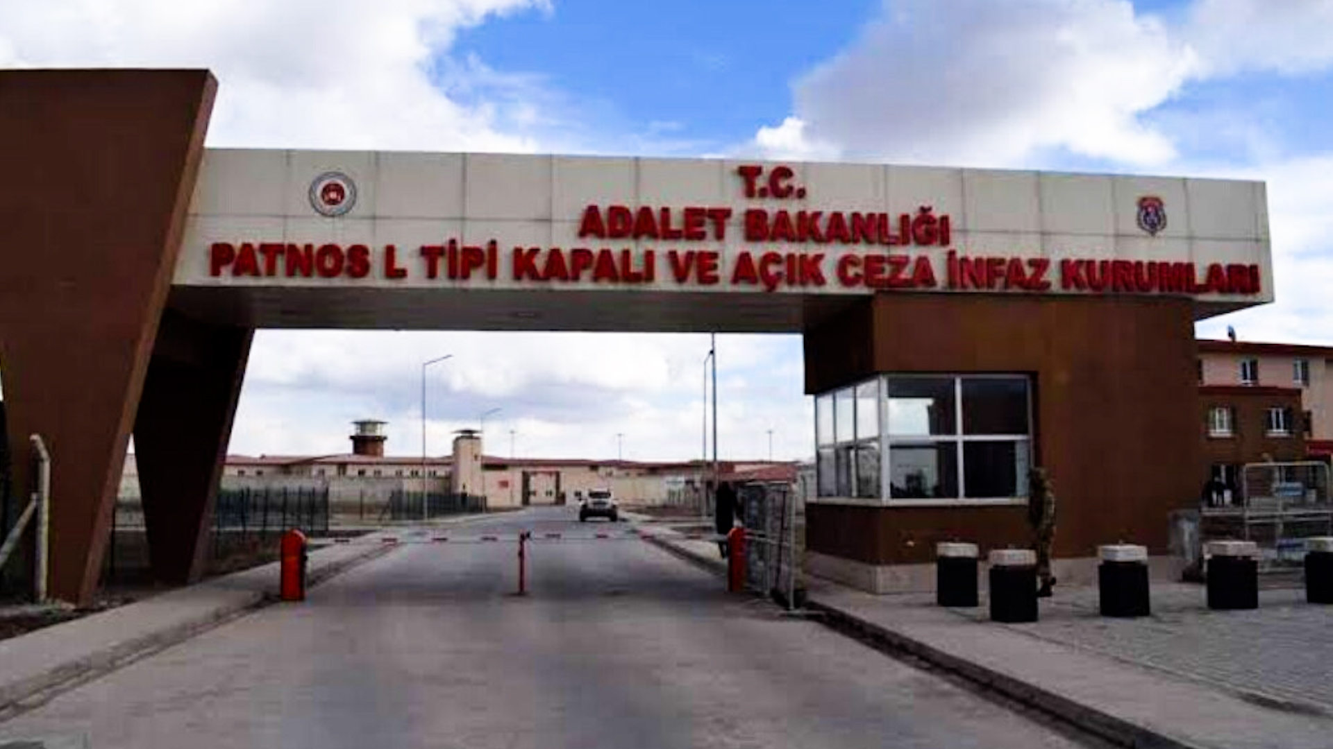 Turkey: 30 guards assault political prisoner Mizgin Kayıtbey