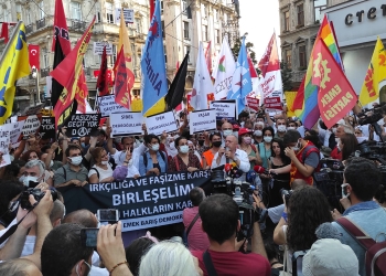 Journalists attacked by racist group in Turkey