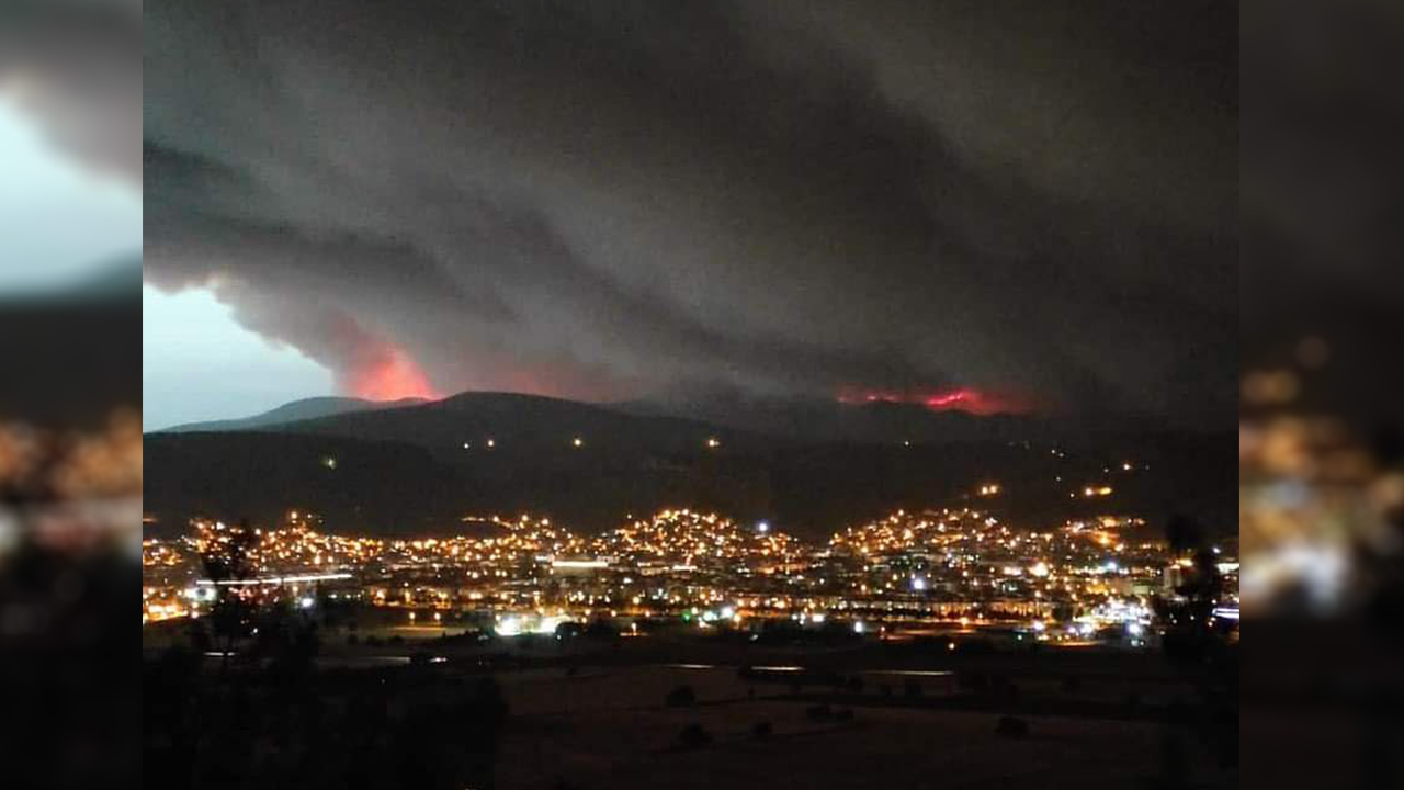 Turkey: People rush for evacuation as wildfire reaches thermal power plant