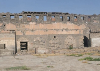 Diyarbakır: Armenian Surp Sarkis Church on verge of collapse