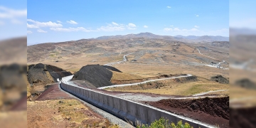 New border wall by Turkey aims to ‘completely separate the Kurds from each other’ warns MP