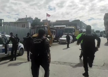 Turkey: Police raid paper recycling buildings, fire rubber bullets and detain recycling workers