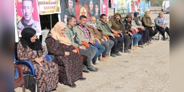 Families protest at Sêmalka on 40th day