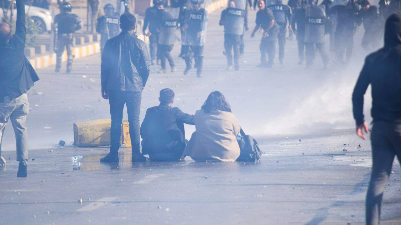 Police reportedly fire live rounds in Sulaymaniyah as student protests spread