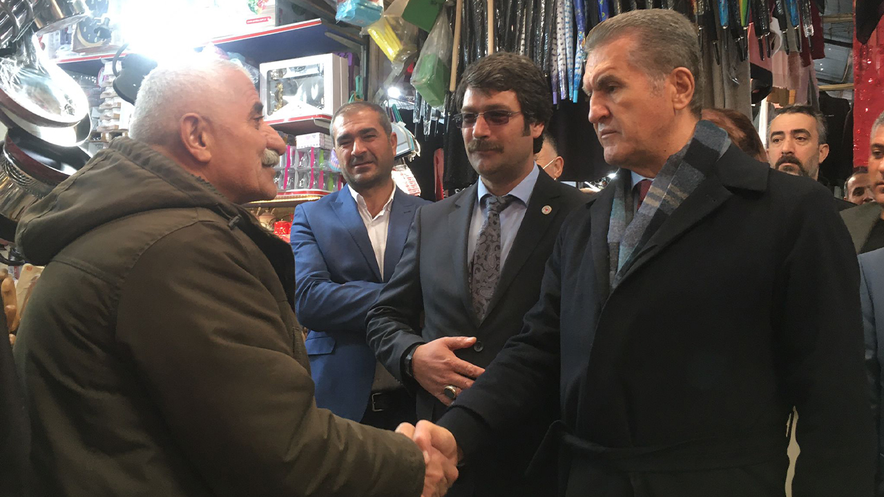 Turkey: Shopkeeper Hacı Tunç detained after he said ‘This is Kurdistan’ to a visiting Turkish politican
