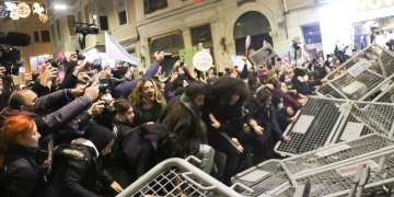 Turkey: Women and LGTBI shake Istanbul despite police violence