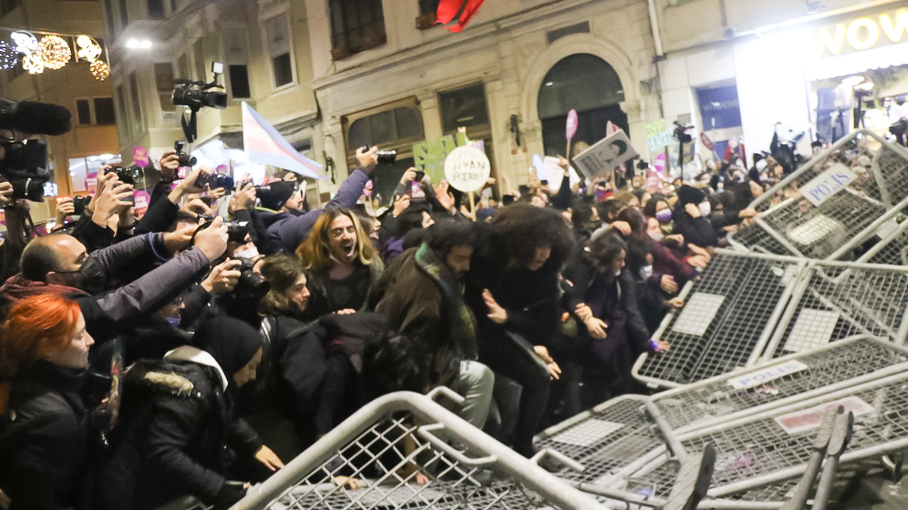 Turkey: Women and LGTBI shake Istanbul despite police violence