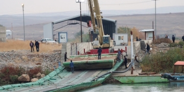 KDP forces close Rojava Sêmalka Border Crossing with metal blocks