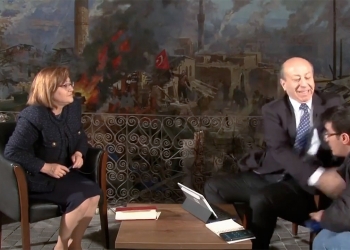 Turkey: Video reveals senior journalist slapping reporter who’s trying to help