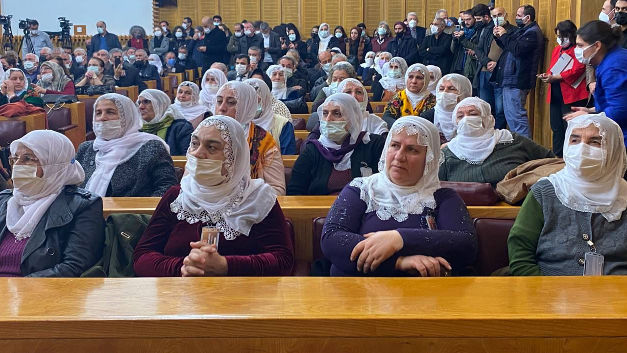 Turkey: Mothers of ill political prisoners come to the capital Ankara to be heard