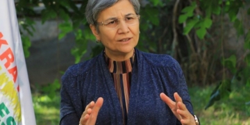 Prominent Kurdish politician threatened by guard in Turkish prison