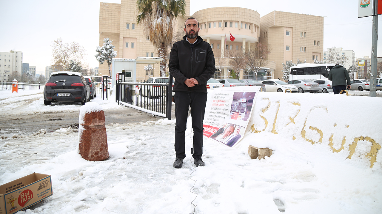 Ban on snow graffiti! Şenyaşar family’s vigil for justice continues on 317th day