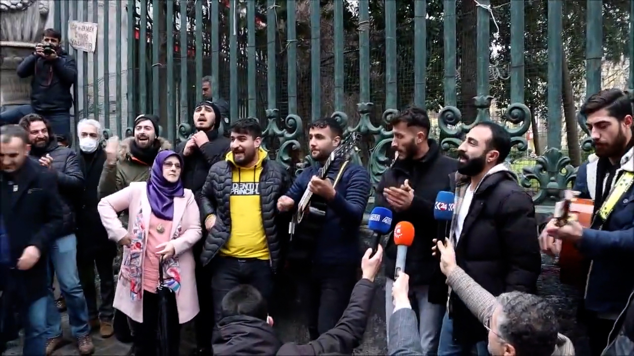 Turkey: NGOS, MPs join protest against ban on Kurdish music