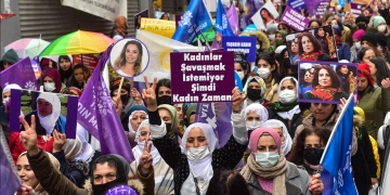 Women all around Turkey take to the streets on the eve of 8 March