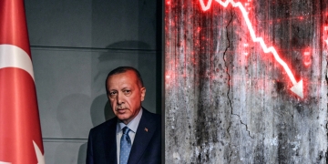 Turkey: Analyst close to administration says, ‘only core supporters now backing Erdoğan’